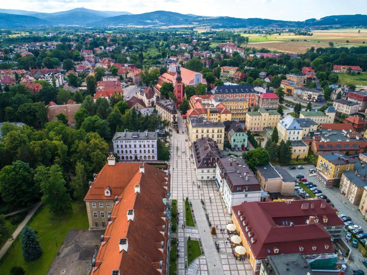 Apartament W Cieplicach Deluxe Jelenia Góra Extérieur photo